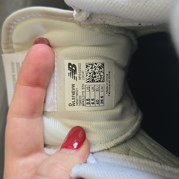 New Balance Classic 574 Size 8.5 D - Picture 6 of 6